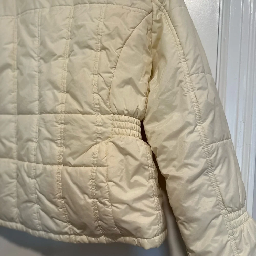 VTG Y2K Def Jam University ‘84 Women’s Sz: XL Cream Full Zip PufferJacket.